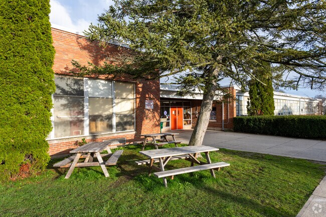 Arlington Elementary School is a community of learners, in Cranston.