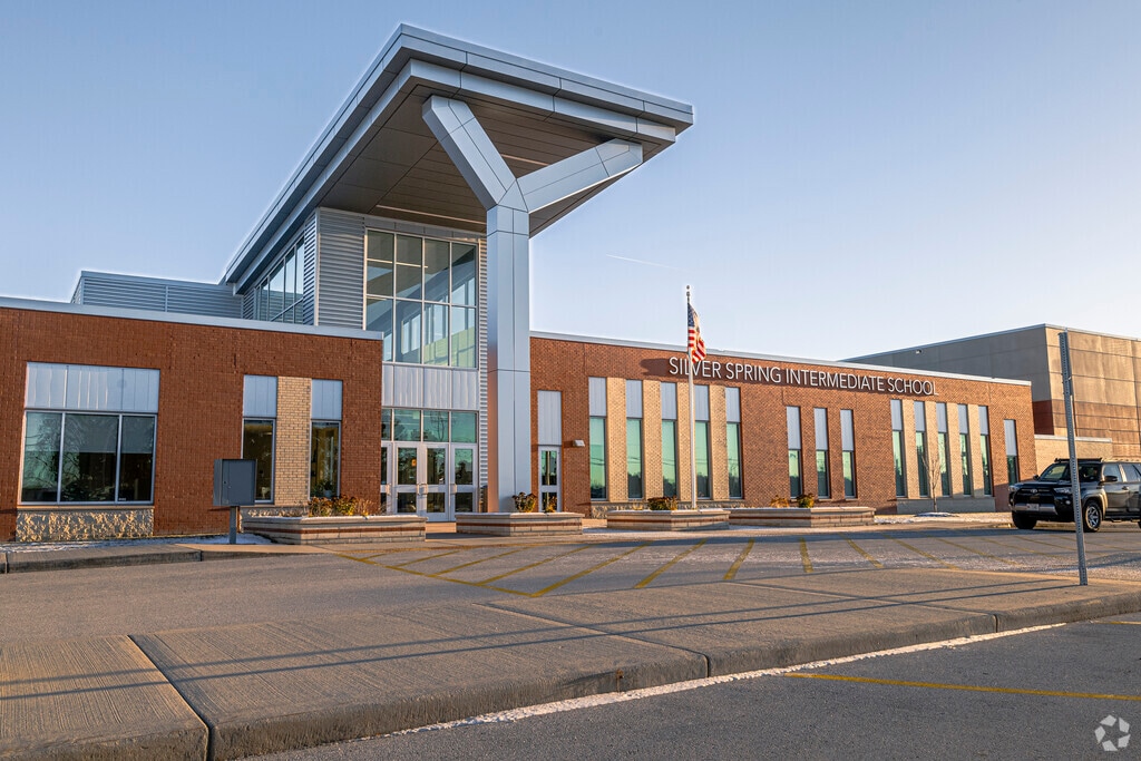 Silver Spring Intermediate School provides education in 
Outlying Waukesha County.