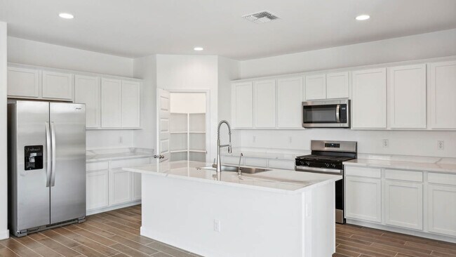 2769 Shanley Ave unit 36202129, Apache Junction, AZ 85120 - photo 3