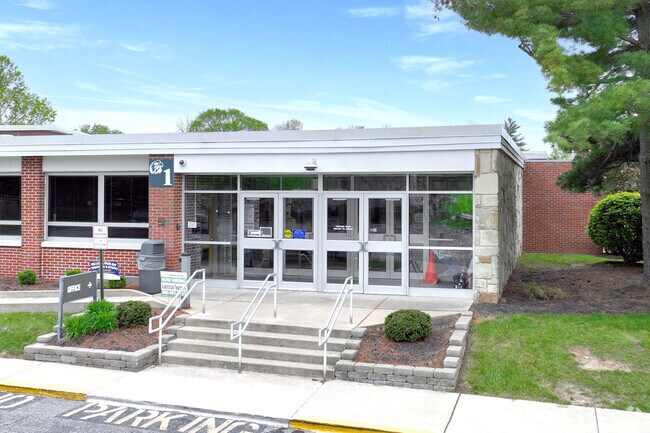 Glenns Vally Elementary is located in Glenns Valley.