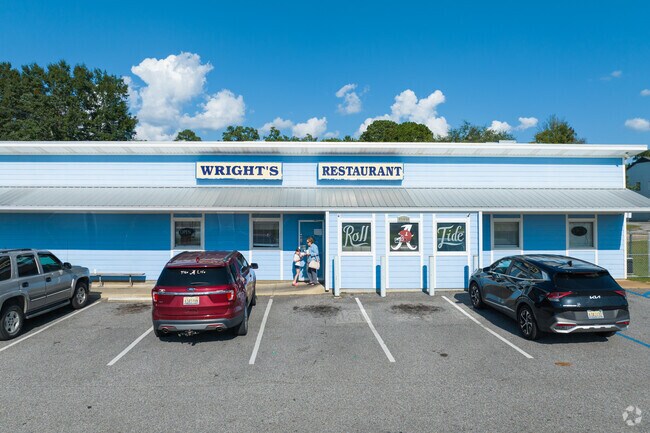 Wrights Restaurant near Holt is where you can always get a home cooked meal.