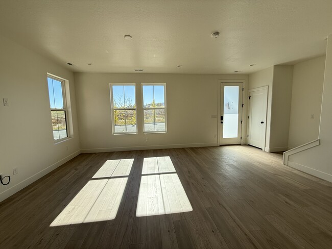 6992 W Terraine Rd, West Jordan, UT 84081 - photo 3