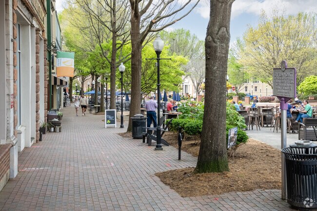 Residents living in Hampton Heights enjoy walking along the many walkways in Spartanburg.