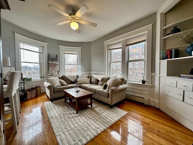 56 Cummings Rd unit 3, Brighton, MA 02135 - photo 2