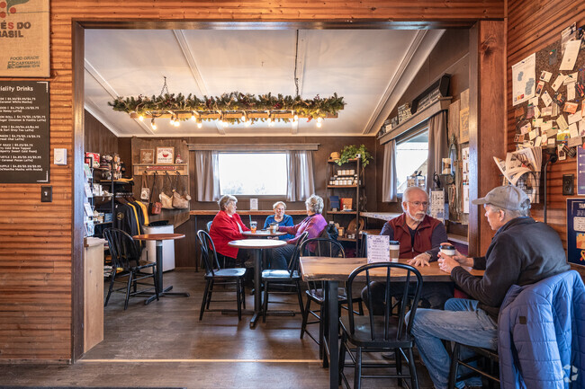 The Pickle Jar Grinds and Finds is a great place to see old friends.