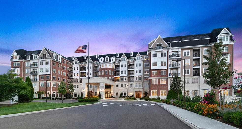 The Vanderbilt, Westbury, NY 11590 - photo 1