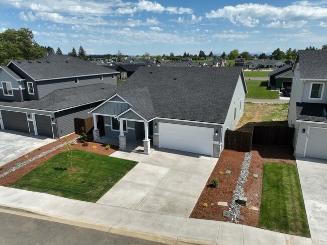 402 Pagget Ave, Winlock, WA 98596 - photo 3