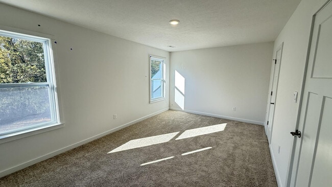 176 Lockheed Dr, Moon Township, PA 15108 - photo 6