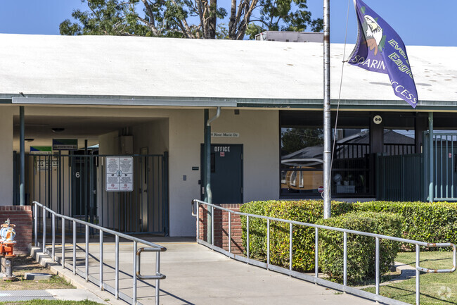 The entrance of the Evergreen Elementary School in Bakersfield.