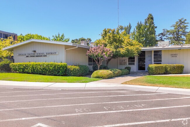 Vista High is where students, families, and staff unite for support in Escalon.