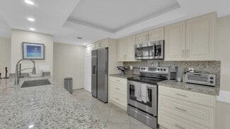 450 Egret Cir Unit 450 Egret Circle 9207, Delray Beach, FL 33444