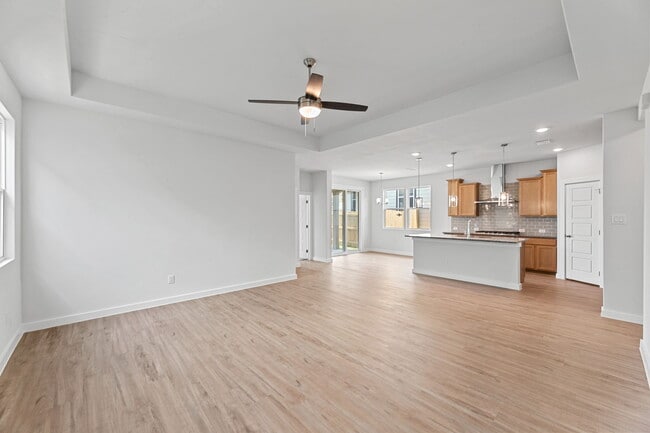 754 Whitman St, New Braunfels, TX 78130 - photo 3