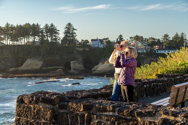 Depoe Bay Memorial Wall State Park 05