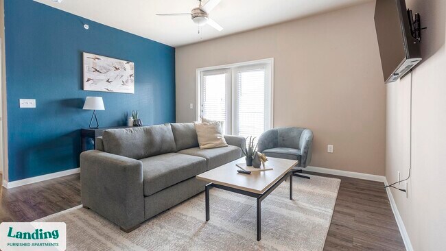 1767 Tx-46 unit 9302.1409661, New Braunfels, TX 78130 - photo 2