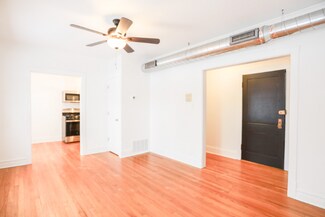 2005 W Argyle St Unit 1, Chicago, IL 60625