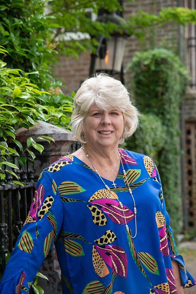 Darla Davis
