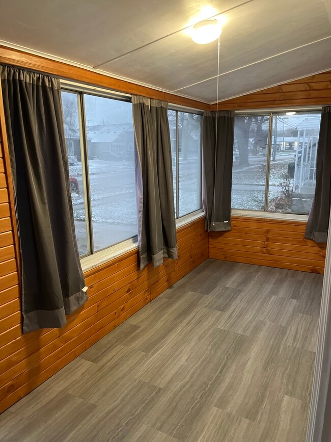 715 Donald Ave, Royal Oak, MI 48073 - photo 4