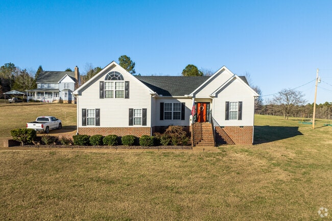 Homes in a modern farmhouse style are the common within Charlotte.