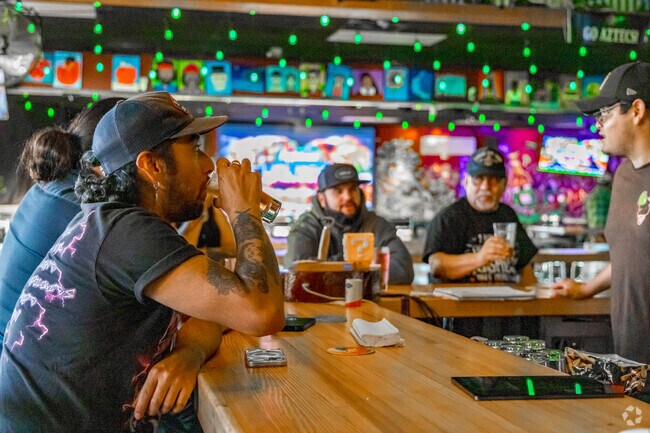 Hoppy Daze in Otay Mesa West offers live music, games, and a wide selection of beer.