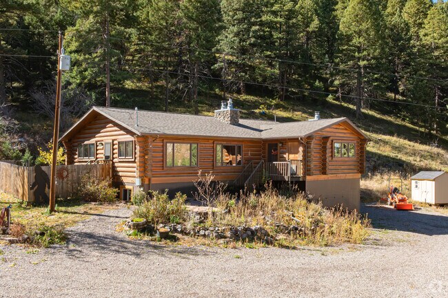 Some of the homes in Deer Creek have a distinct log cabin look.