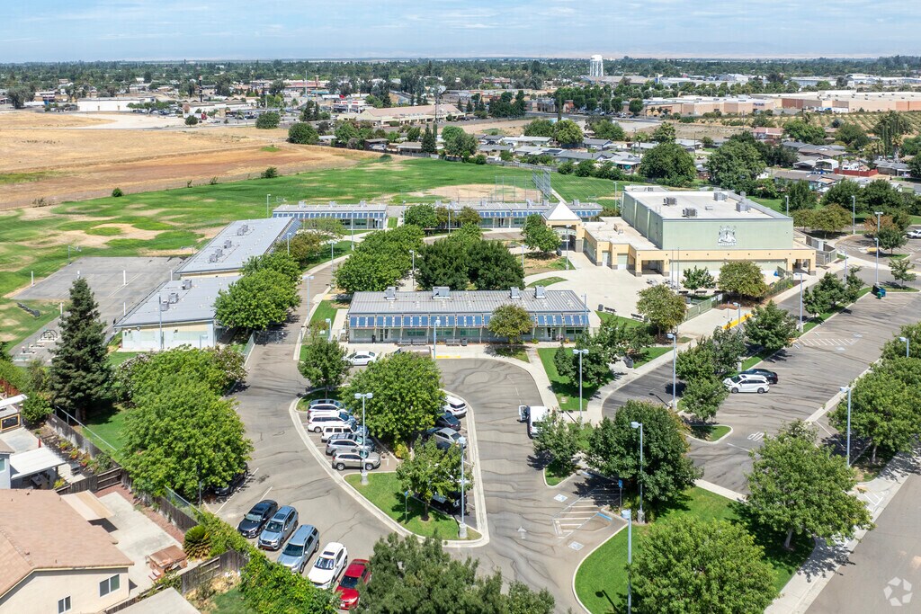 Welcome to Valley Community School in Atwater.