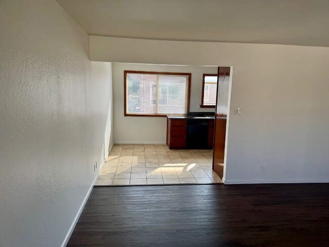 3810 Redding St unit 5, Oakland, CA 94619 - photo 4