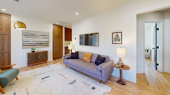 1042 Oakdale Dr SE, Smyrna, GA 30080 - photo 3