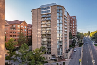 4901 Wornall Rd, Kansas City, MO 64112