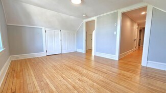 93 North St Unit 93 1/2 North St - Apt 3, Burlington, VT 05401