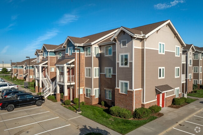 SunSTONE at Fox Ridge, Wichita, KS 67205 - photo 2