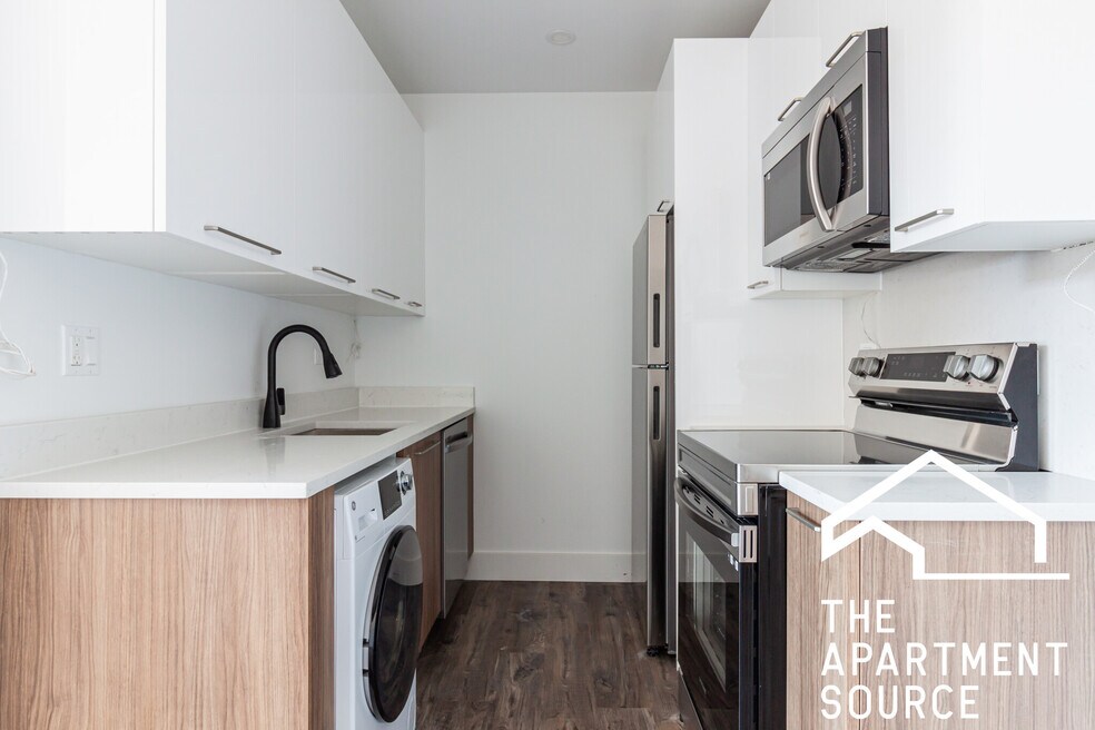 941 W Carmen Ave unit 606, Chicago, IL 60640 - photo 1