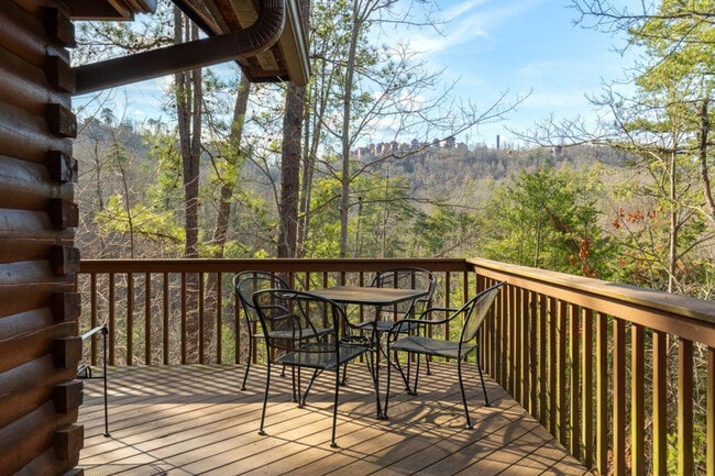 1652 Raccoon Den Way unit ID1266362P, Sevierville, TN 37862 - photo 7