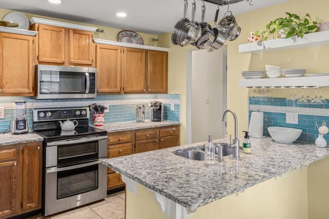 2110 W Loren Cir unit ID1241309P, Fayetteville, AR 72701 - photo 6