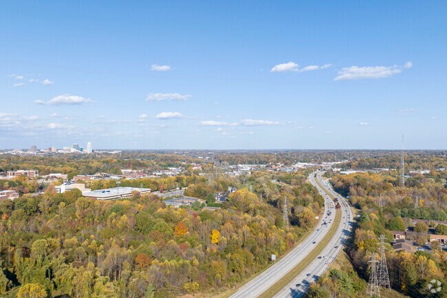 There is easy access to I-40 from Hootstown.