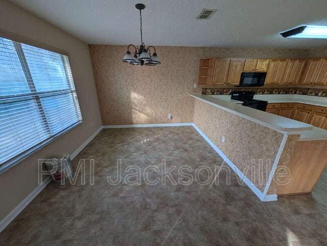 4592 Muscadine Ct, Jacksonville, FL 32210 - photo 4