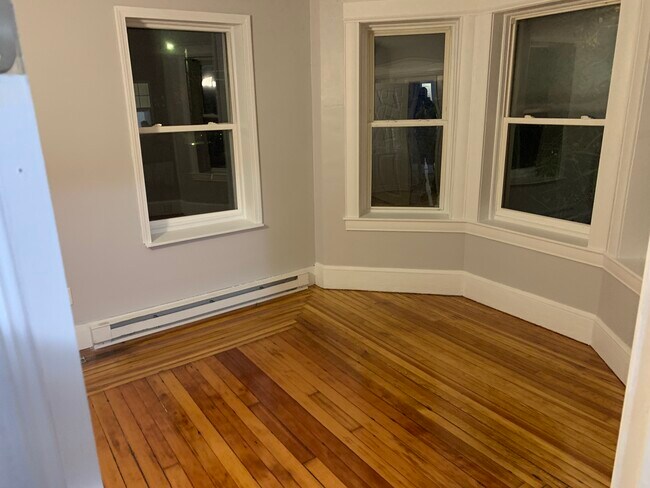 5 Park View Terrace unit 1R, Holyoke, MA 01040 - photo 5