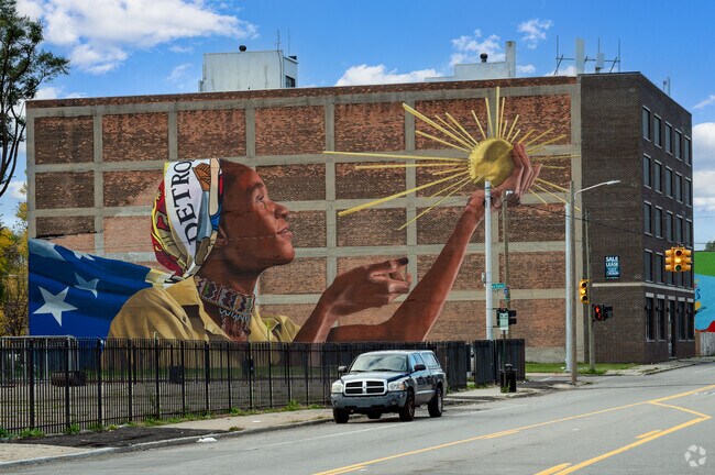 A beautiful mural adorns a wall near the Gratiot-Grand neighborhood.