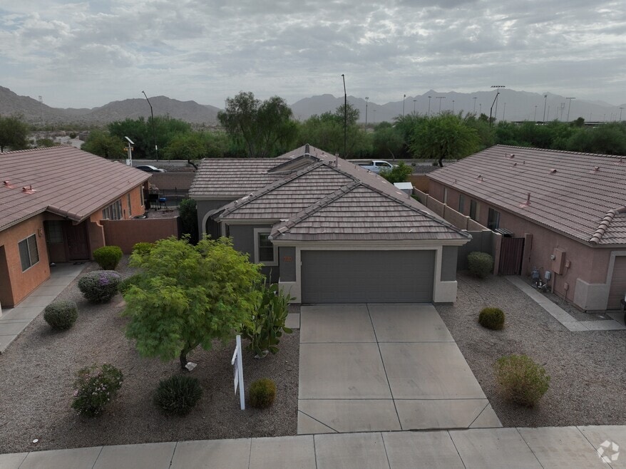 12721 S 175th Ave, Goodyear, AZ 85338 - photo 2