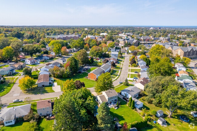 Mercyhurst is situated approximately 2 miles south of downtown Erie.