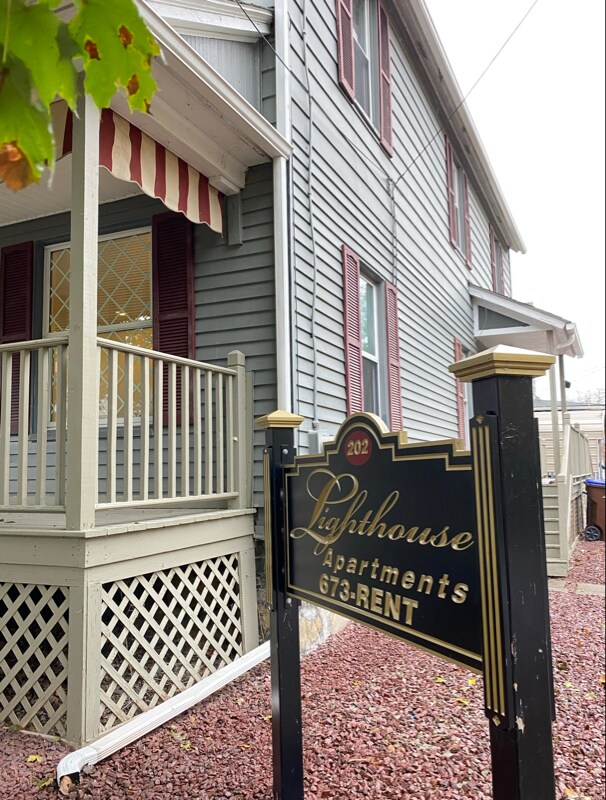202 11th St, Franklin, PA 16323
