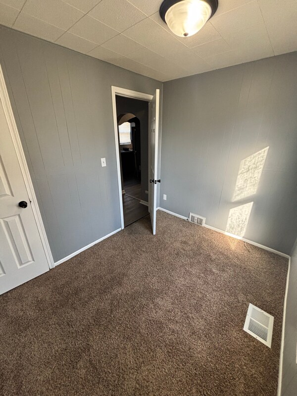 901 W Valley St, Saint Joseph, MO 64504 - photo 5
