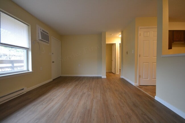 912 N Walnut Ave unit 13, Republic, MO 65738 - photo 3