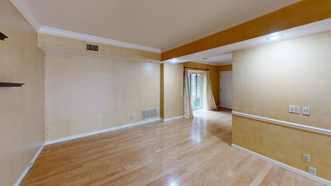 250 S Brentwood Blvd unit 1H, Saint Louis, MO 63105 - photo 3