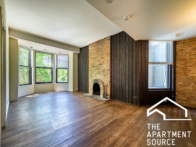 610 W Surf St unit 4, Chicago, IL 60657 - photo 4
