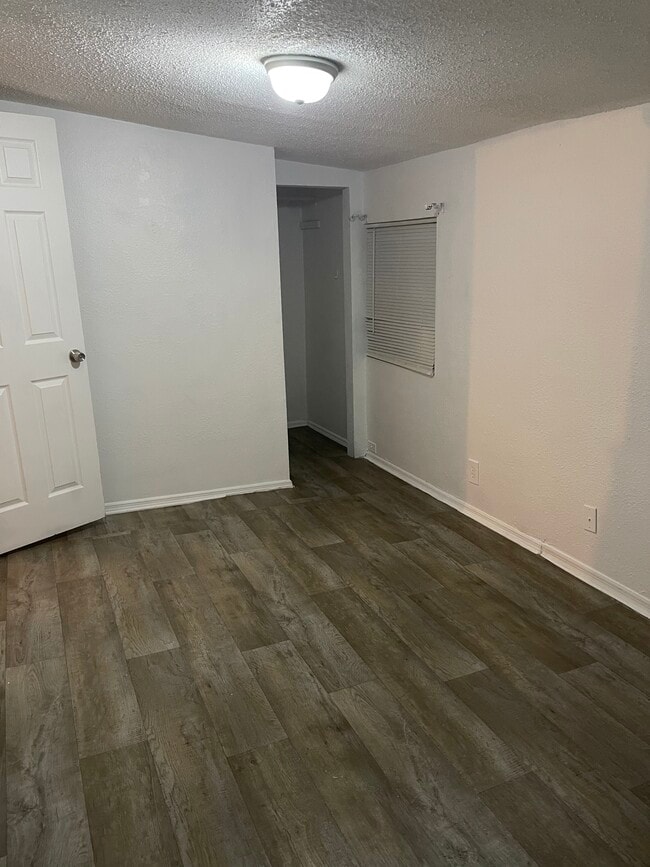 8722 N Brooks St, Tampa, FL 33604 - photo 6