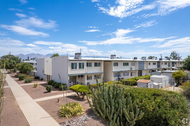 Julia Keen is made up of mostly single-family homes, condos and apartments.