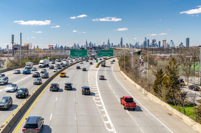 The I-495 conveniently passes through Maspeth giving great access to Manhattan & Long Island.