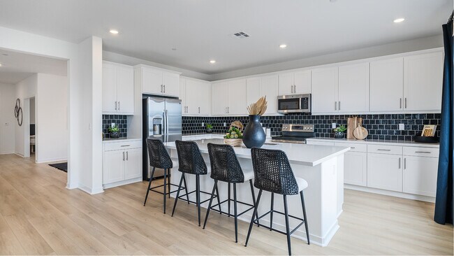 26572 Zenith Ct, Menifee, CA 92584 - photo 4