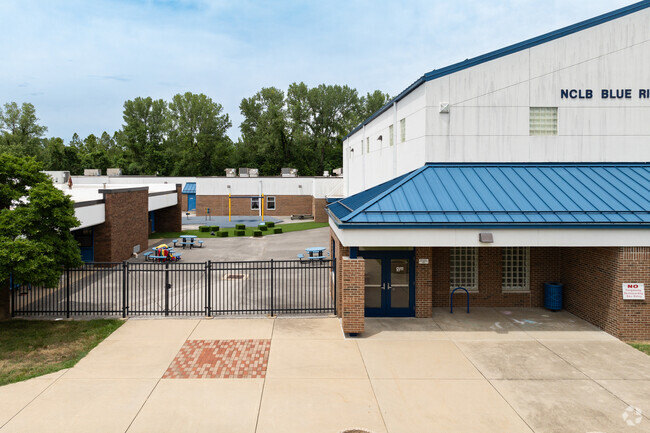 Illini Elementary School offers various activities for students.