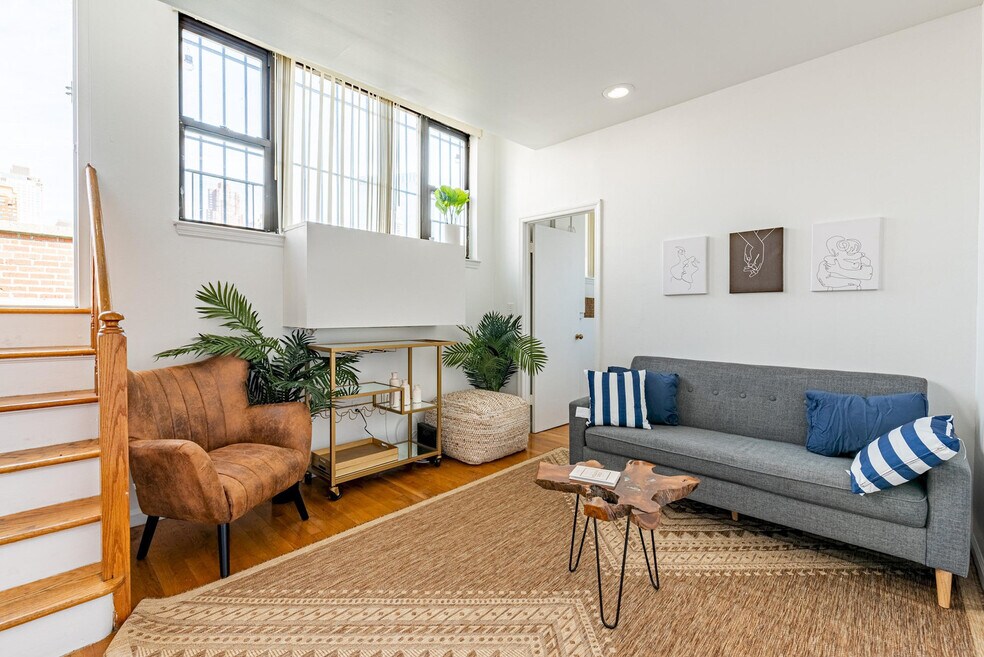 426 W 52nd St unit FL5-ID1039008P, New York, NY 10019 - photo 1